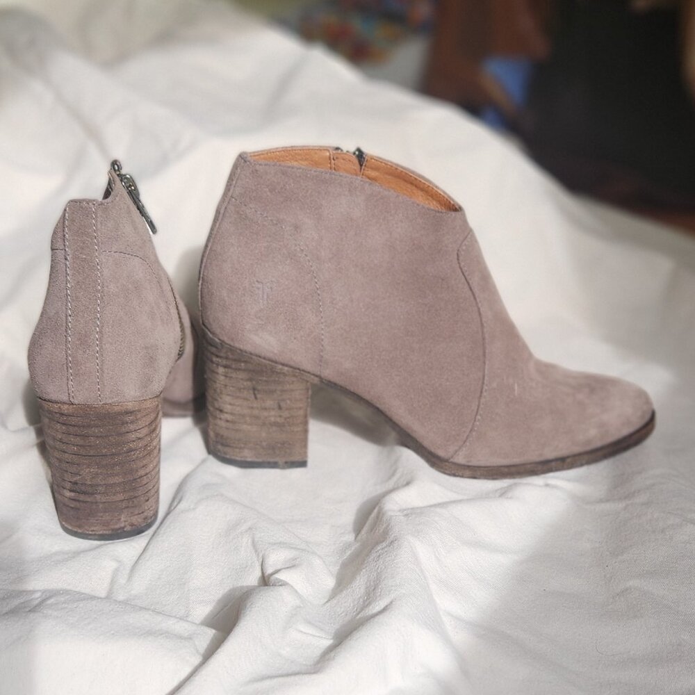 Frye Nora Heeled Suede Bootie